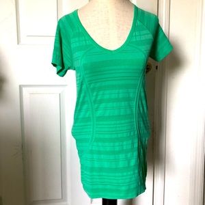 Lululemon Swiftly Tech Fitted Tee